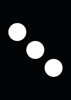 Dot card: three dots